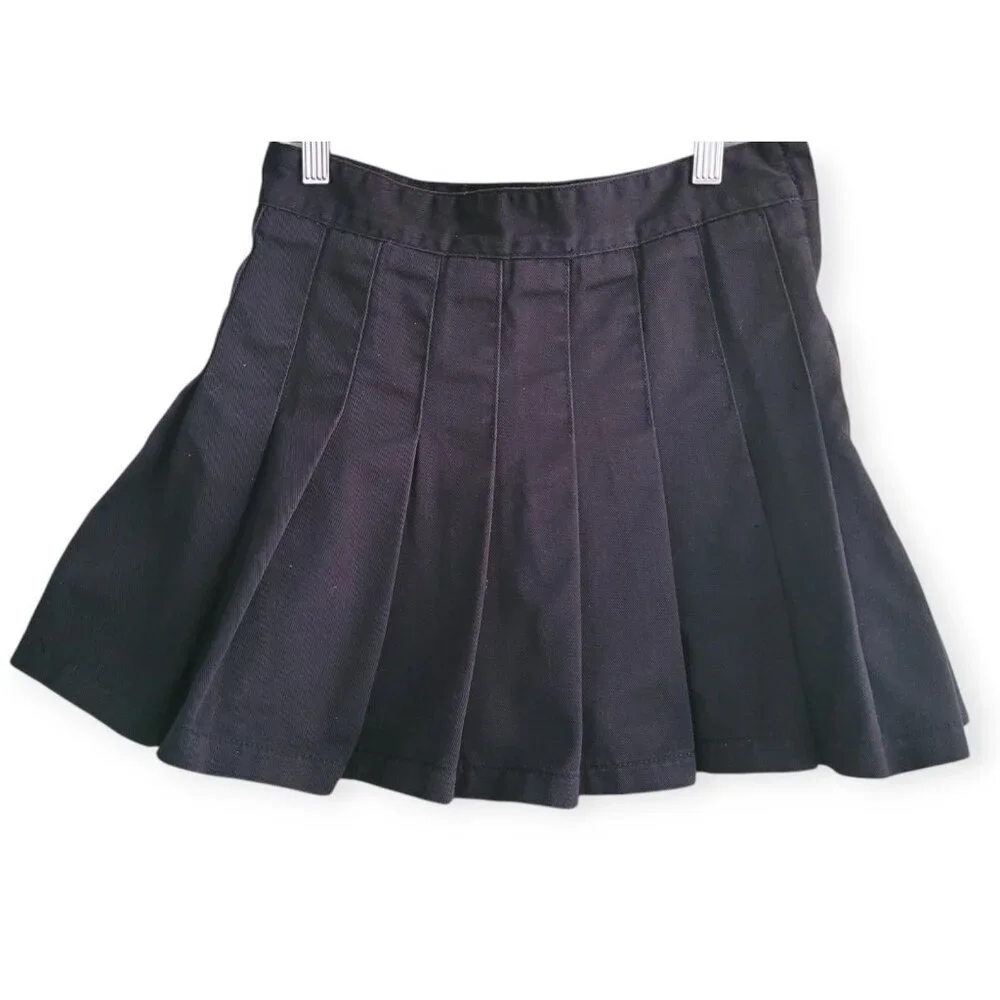 Brandy Melville J. Galt Black Pleated Tennis Skort Size S β Cute + Comfy Mini - Picture 3 of 10
